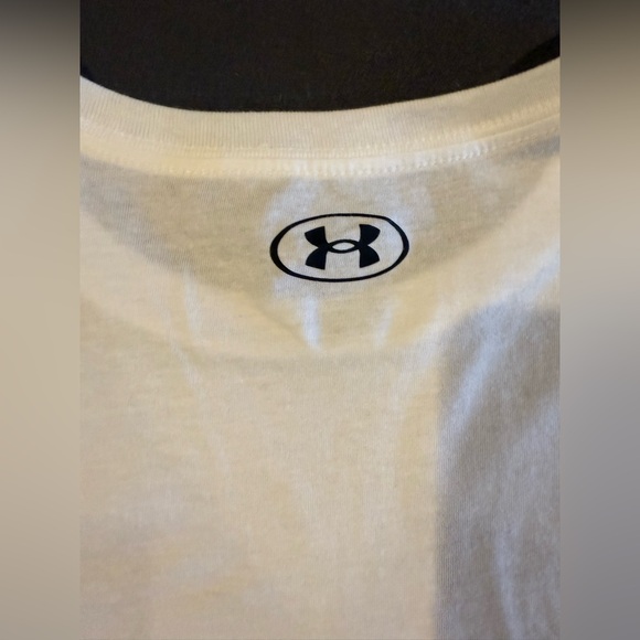 Under Armour Graphic Shirt White - Women’s XL - Picture 6 of 8